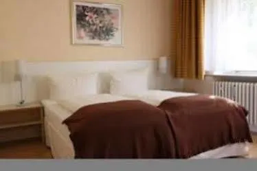 Reverey * Kontaktloser Self Check-in * 2*